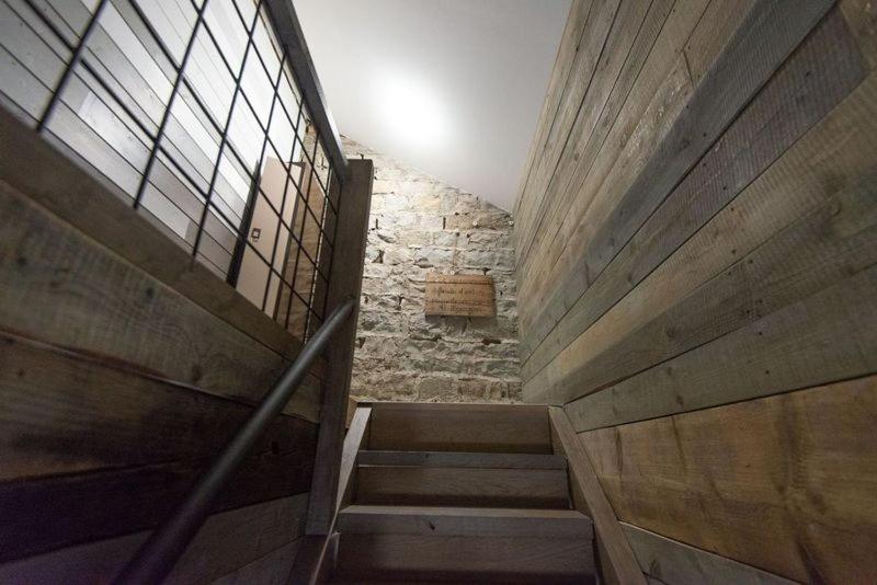 Gite L'Atelier De Tournerie Montigny-sur-l'Ain Exterior foto